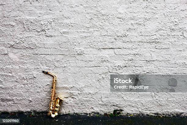 Foto de Sax Contralto e mais fotos de stock de Figura para recortar - Figura para recortar, Saxofone - Instrumento de sopro de madeira, Em Foco