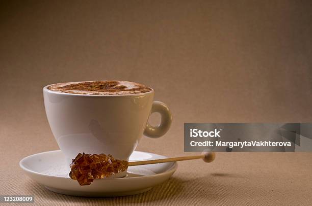 Foto de Xícara De Cappuccino e mais fotos de stock de Açúcar - Açúcar, Bebida, Bebida com espuma