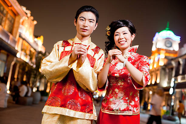 istock Asian traditional couple 123217403