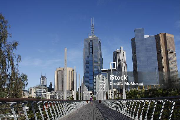 Running Zur Stadt Stockfoto und mehr Bilder von Australien - Australien, Bankenviertel, Erhöhter Fußgängerweg