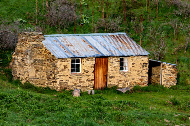 istock A Rustic Old House In Ophir, Otago 1233056897