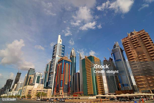 Башни Dubai — стоковые фотографии и другие картинки Башня - Башня, Без людей, Бизнес-центр