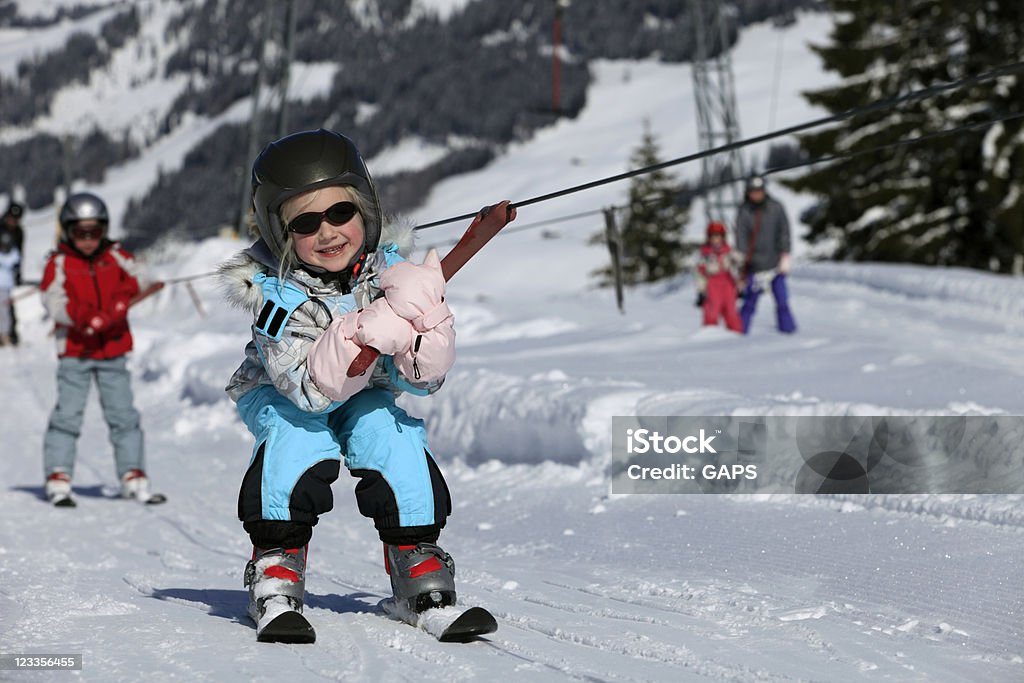 여자아이 만들진 스키복 리프스 - 로열티 프리 겨울 스톡 사진