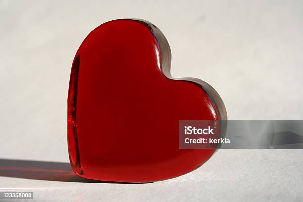 Coração De Vidro - Fotografias de stock e mais imagens de Amor - Amor, Beijar, Cartão de Saudações