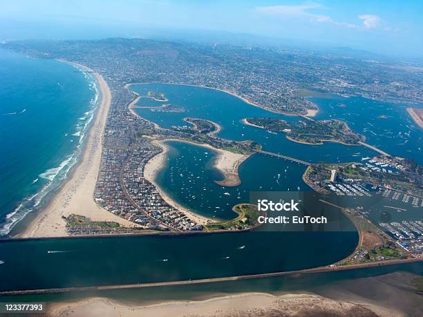 Vista Aérea De San Diego California Foto de stock y más banco de imágenes de Casa - Casa, EE.UU., Oeste