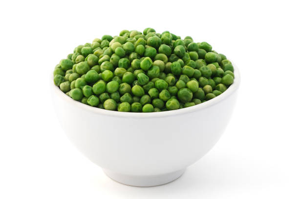 istock A white bowl filled with green peas 123391209