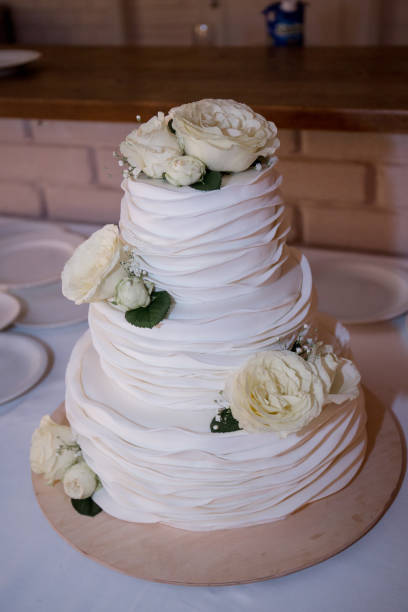 istock wedding cake bride and groom 1234469142