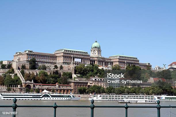 Royal Palacio Foto de stock y más banco de imágenes de Aire libre - Aire libre, Arquitectura, Barco de pasajeros