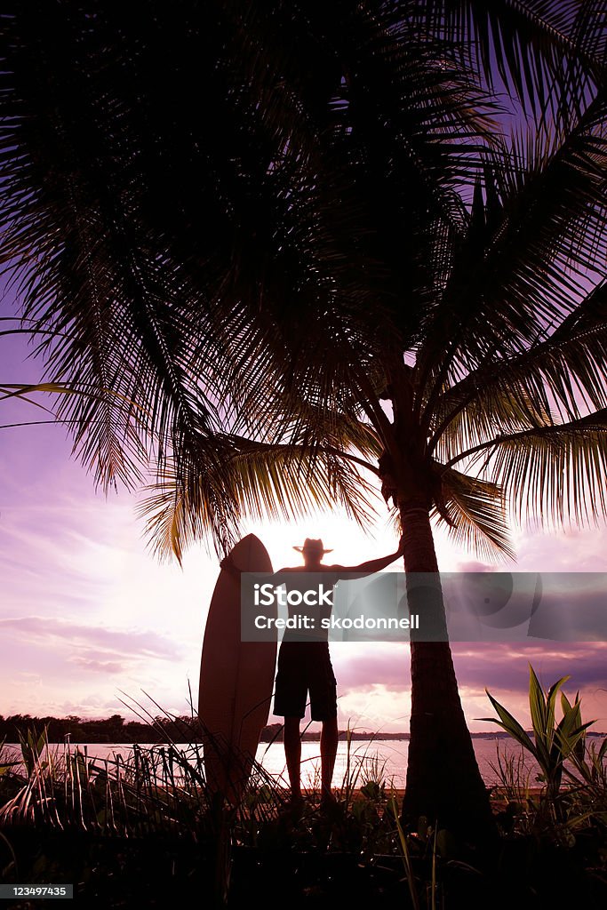 Surfista ao pôr do sol na Costa Rica - Royalty-free Adulto maduro Foto de stock