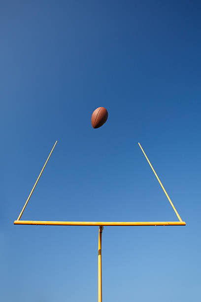 fußball-field-goal - end zone stock-fotos und bilder