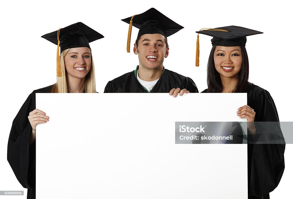 Graduación de estudiantes sosteniendo un cartel en blanco - Foto de stock de Graduación libre de derechos