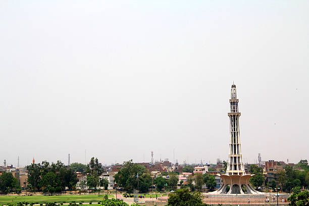 istock Minar-e-Pakistan and Iqbal Park 123503527