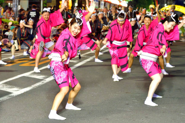 高前寺阿波舞踊祭 - number of people traditional culture outdoors audience ストックフォトと画像