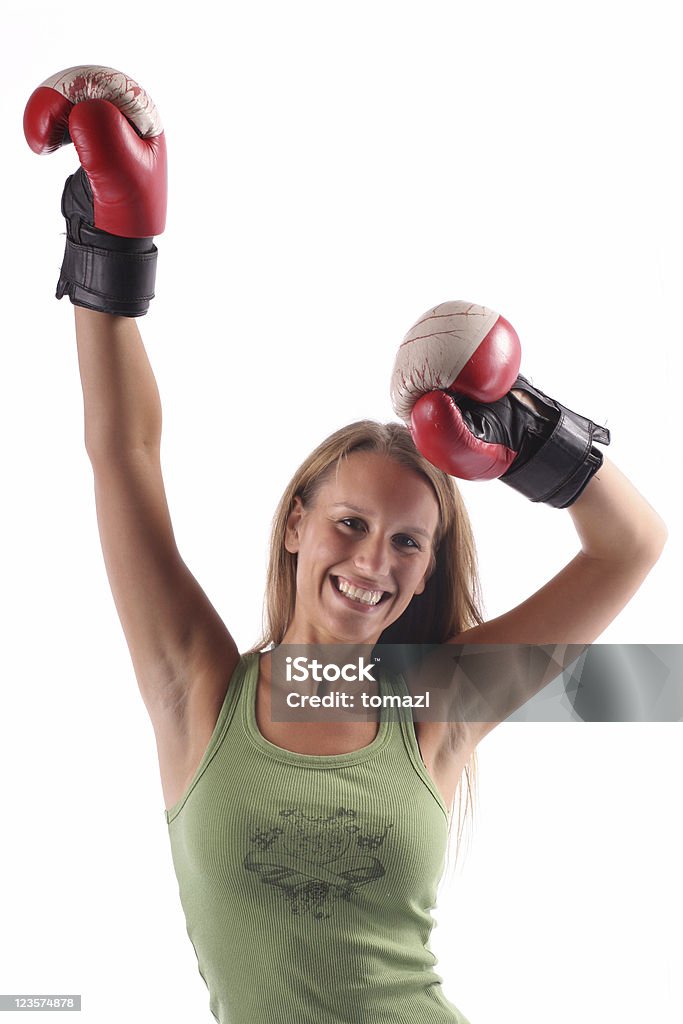 Jeune femme avec des gants de boxe - Photo de Activité libre de droits