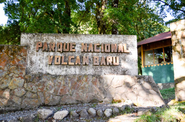 национальный парк вулкан бару - baru стоковые фото и изображения
