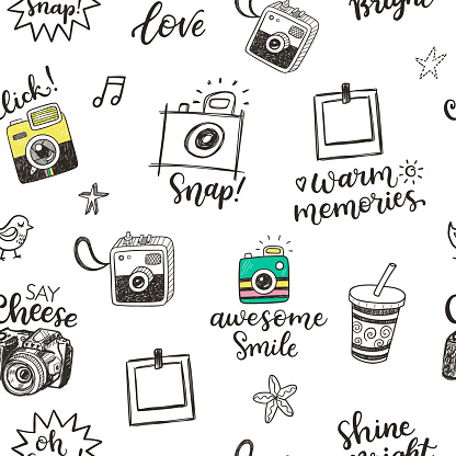 Seamless pattern with hand drawn doodle sketch photocameras and photographic phrases
