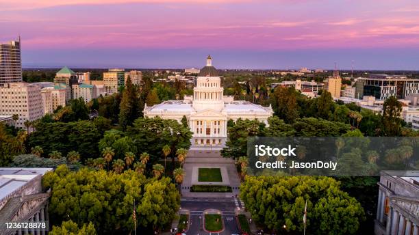Sacramento State Capitol Building Stock Photo - Download Image Now - State Capitol Building, California, Sacramento