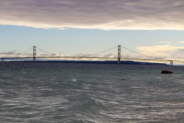 미시간 맥키너 브리지 파노라마 - straits of mackinac 뉴스 사진 이미지