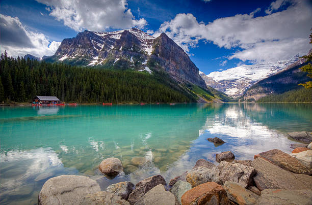 istock Historic Lake Louise 123683311