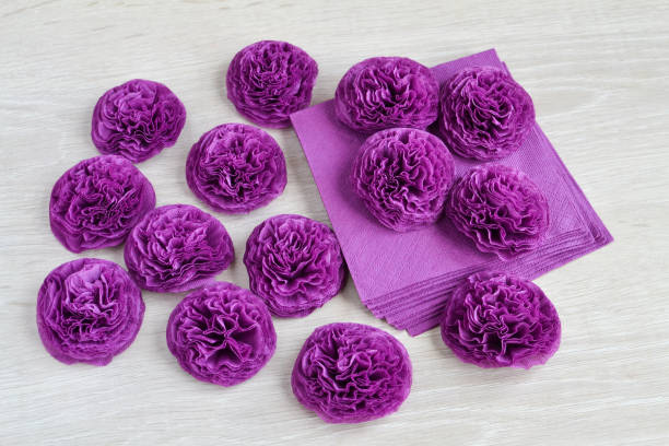 Hacer Flores De Papel - Banco de fotos e imágenes de stock - iStock Hacer Flores De Papel - Banco de fotos e imágenes de stock - iStock