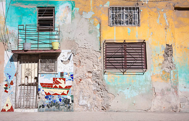 istock Colourful rustic building, Havana, Cuba 123691730