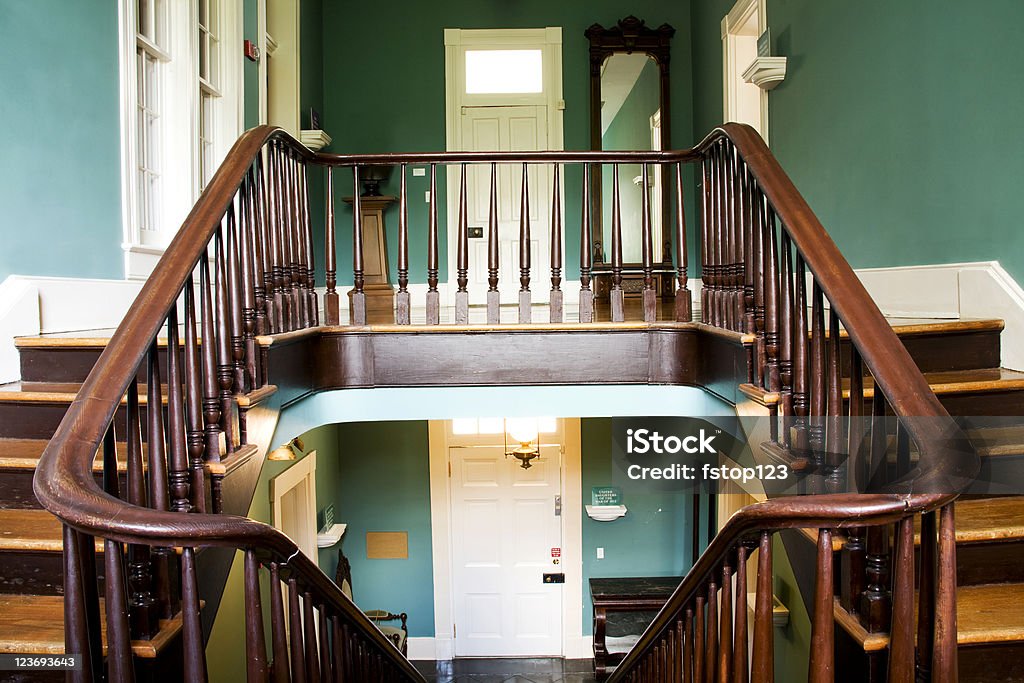 Escalera con camas dobles - Foto de stock de Carpintería libre de derechos