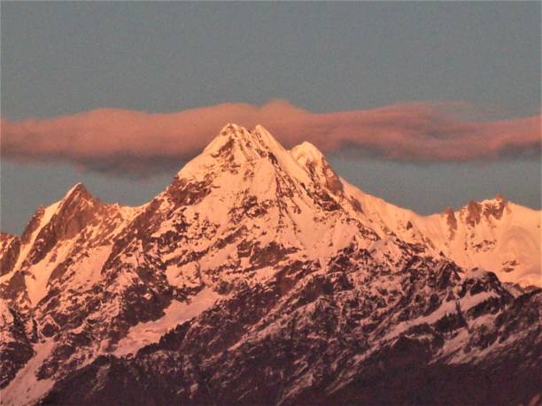 istock snow peaks and hill stations of India 1237056170