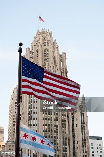 Tribune Building Chicago Stock Photo - Download Image Now - American Flag, Architecture, Building Exterior