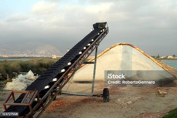 Laguna De Sal Foto de stock y más banco de imágenes de Refinería - Refinería, Sal - Mineral, Sicilia