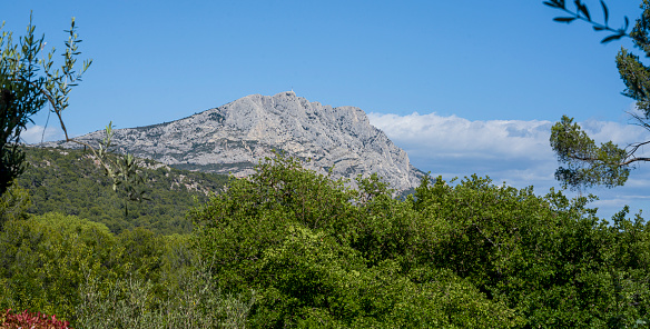 Majestic mountain next Aix en Provence