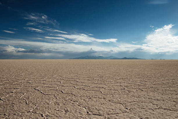 istock Hexagons at Salar de Uyuni at sunset, Bolivia 1238005100