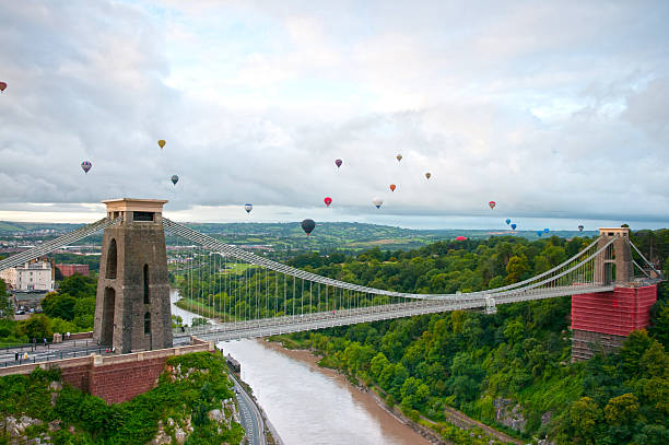 clifton suspension bridge - bristol england bridge clifton suspension bridge suspension bridge zdjęcia i obrazy z banku zdjęć