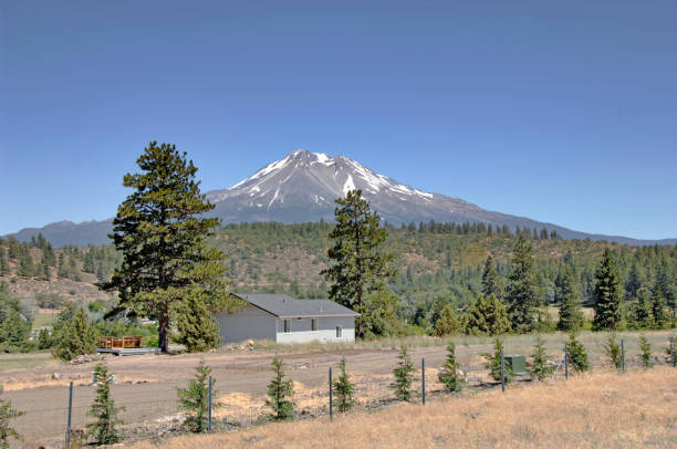 istock Home on the Range with View of Mt Shasta 1238270776
