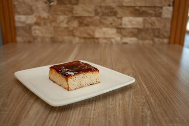istock on the wooden table; trilece in the white plate / trilece 1238274950