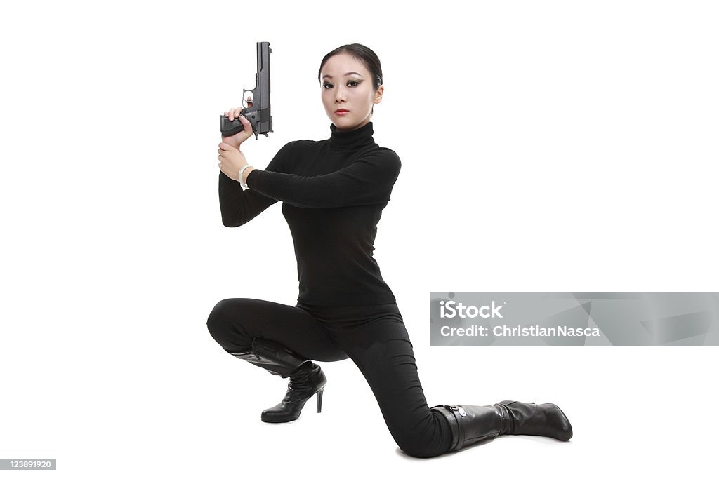 Стоять на коленях, вооруженных и соблазнительные (series - Стоковые фото Женщины роялти-фри