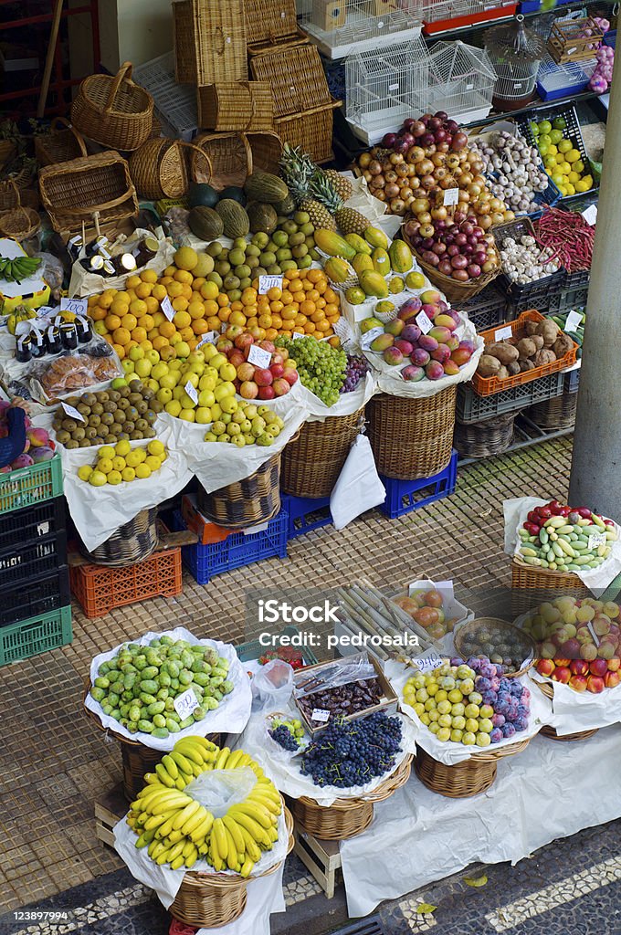 Mercado de frutas tropicais - Foto de stock de Alimentação Saudável royalty-free