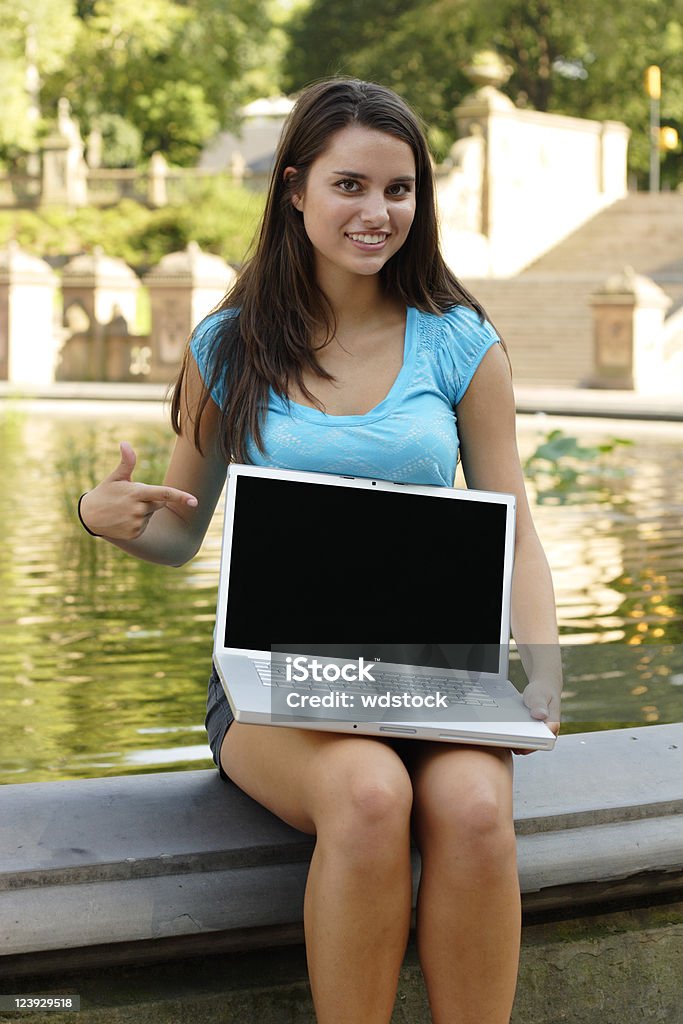 Indicare al computer portatile - Foto stock royalty-free di Acqua