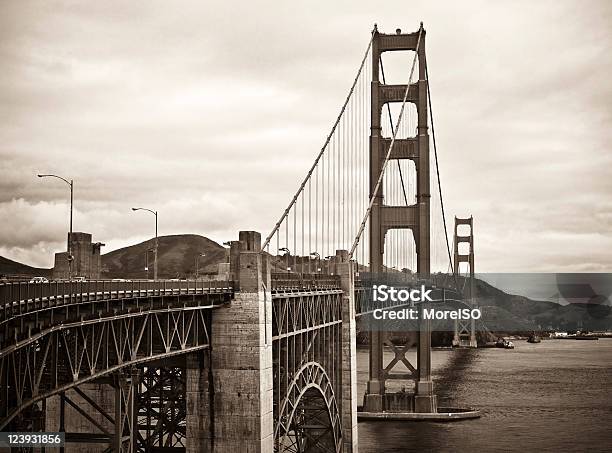 Golden Gate Bridge - Fotografie stock e altre immagini di Architettura - Architettura, Baia, California