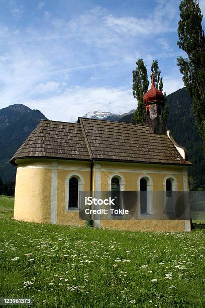 Kleine Kirche In Den Alpen Stockfoto und mehr Bilder von Alpen - Alpen, Beten, Blau