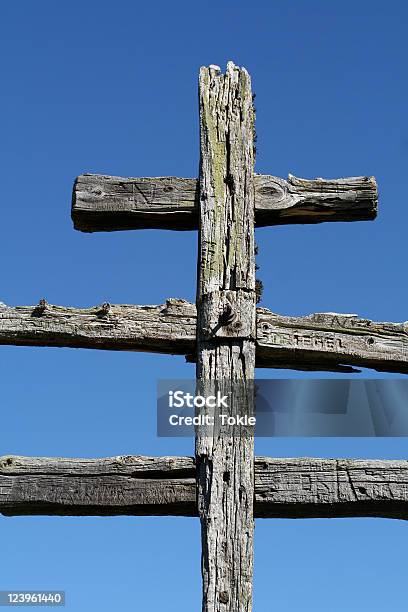 Mountain Cross Stockfoto und mehr Bilder von Abgerissen - Abgerissen, Alpen, Bergsteigen
