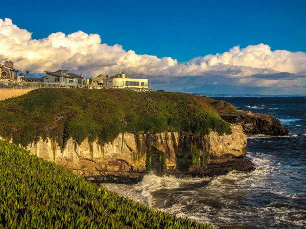 A view of the cliffs along the shoreline in Santa Cruz - California.