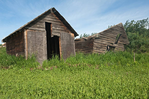 istock abandoned old farm building: granaries or sheds 123977718
