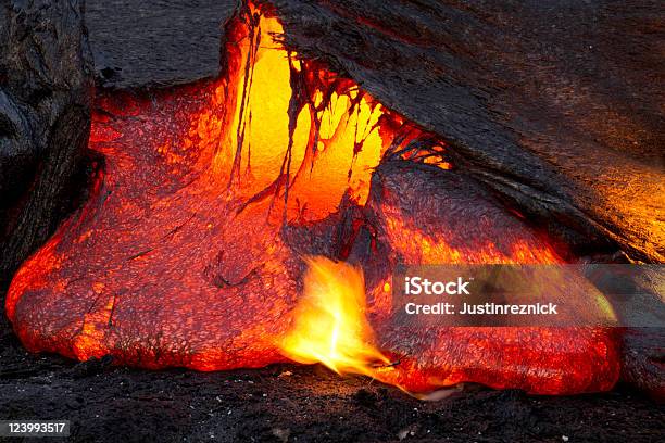 Aparición De Lava Foto de stock y más banco de imágenes de Lava - Lava, Volcán, Erupcionar