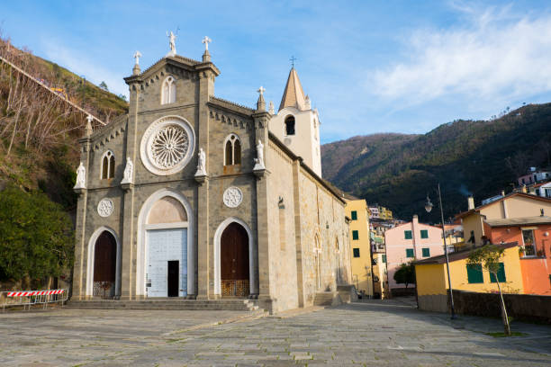 istock Cinque Terre Church, London 1240026719