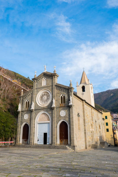 istock Cinque Terre Church, London 1240027790