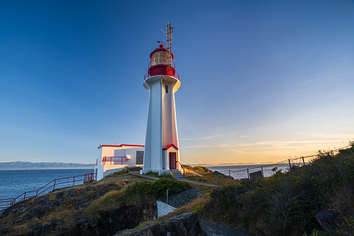 This lighthouse, now a national monument, sits on a Victoria cliff above the Bass Strait, which separates the island of Tasmania from mainland Australia.  First lit in 1848, it is one of the oldest lighthouses in the country.