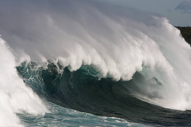 istock Huge surf and dangerous conditions 124107736