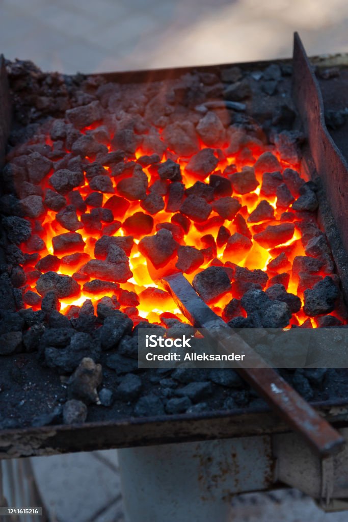 Forja - Fotografie de stoc Ardere fără redevențe Forja - Fotografie de stoc Ardere fără redevențe