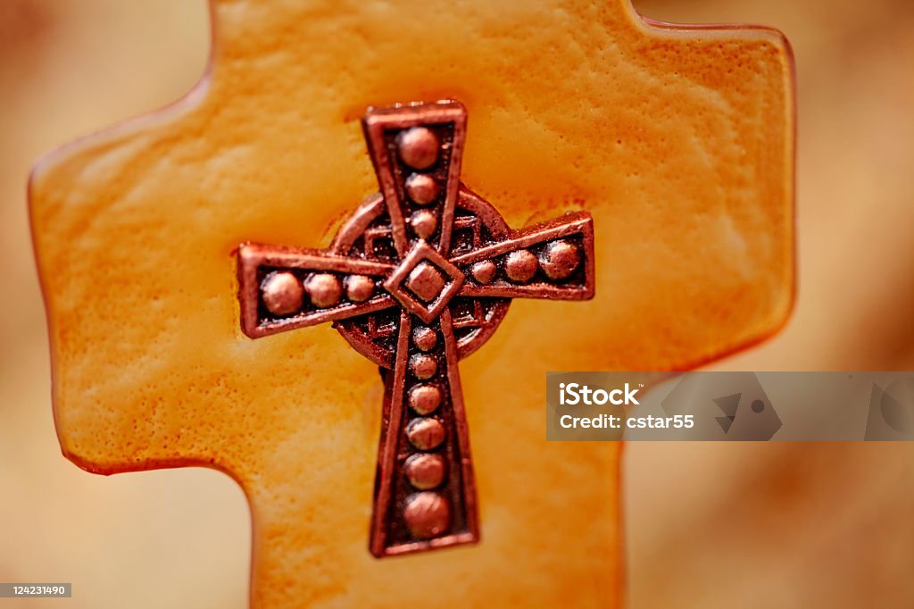 Rame & ambra Cross - Foto stock royalty-free di A forma di croce