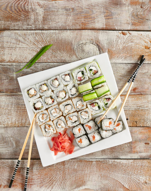 Tasty Roll set with chopsticks
